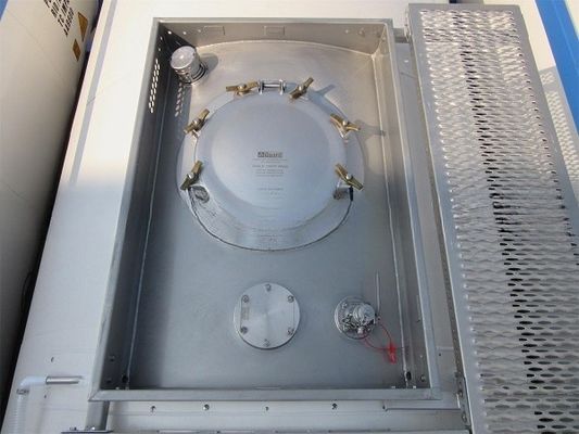 Le réservoir ISO de stockage de 20 pieds contient 26000 litres avec une pression de 4,0/6,0 Mpa et 316L/SAN50028-7/WNr 1.4402/1.4404 Matériau du réservoir