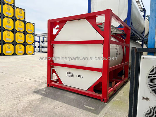 10 pieds DNV 2.7-1 Conteneur à cadre standard réservoir offshore certifié Dimensions internes l x W x H mm 7,6 à 8,2 cm3