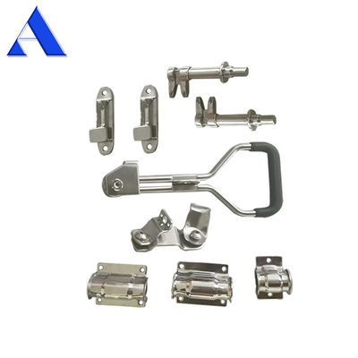 Parties de carrosserie de camion en acier inoxydable 304 Ensemble complet de serrures de porte de conteneurs de camions polissées à 22 mm pour une longueur de canne de verrouillage personnalisée