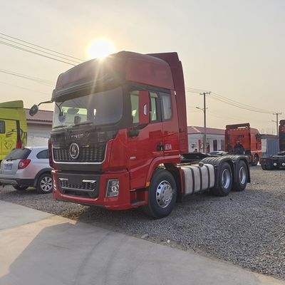 4x2 Tête de tracteur Camion moteur Émission standard carburant diesel Type 6x4 Tracteur remorque pour 10 pneus Vente